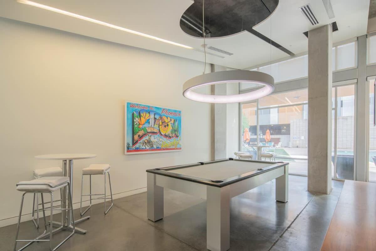 Апартаменты Striking 2Bd - Cdt- Gym, Pool, Parking - Sleep8 Феникс Экстерьер фото